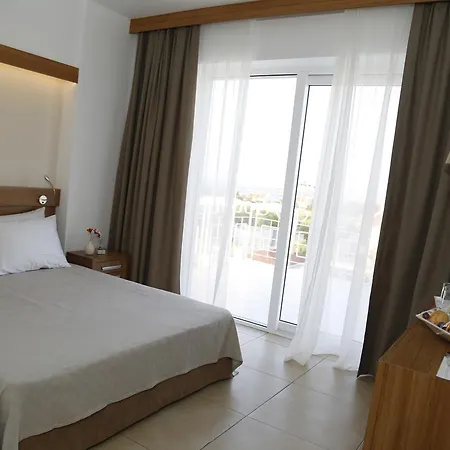 Aria Boutique Hotel 3*